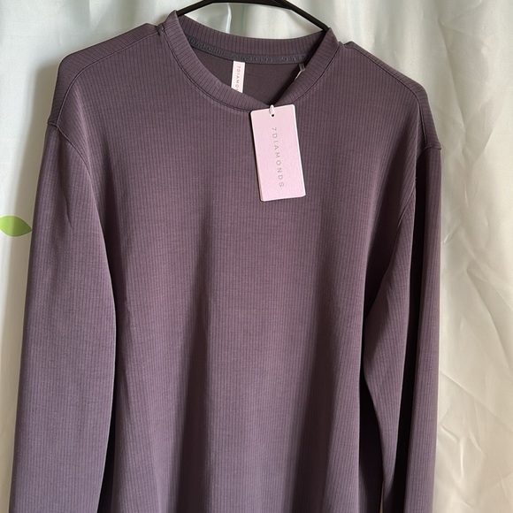 7Diamonds Ribbed Gray Top - Picture 2 of 10